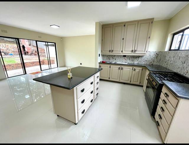 3 BEDROOM HOUSE FOR SALE IN RANGEVIEW